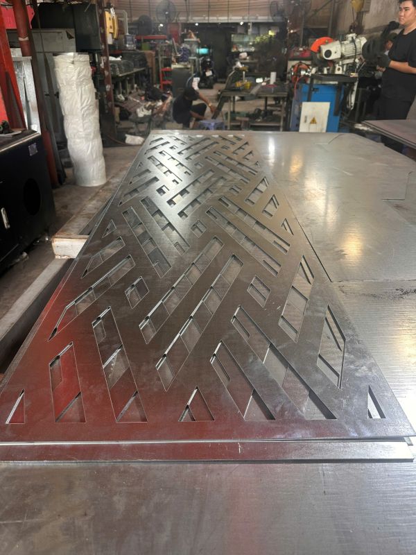 cắt laser inox