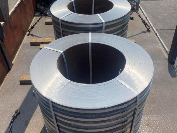 Giao thép tấm đến quận 1