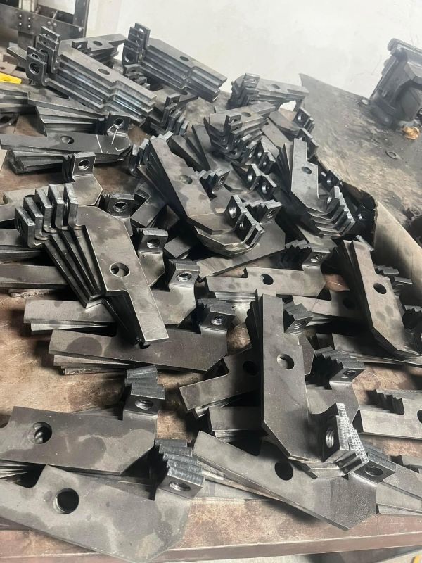 Gia công chi tiết cơ khí dạng tấm