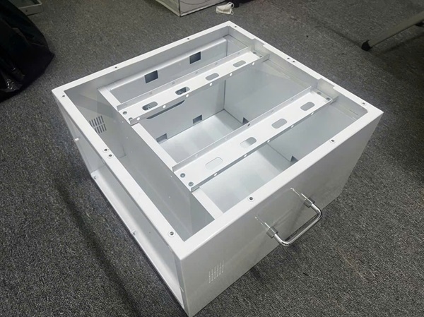 Gia công kim loại tấm