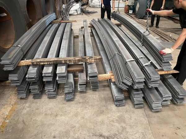 gia-cong-kim-loai-tam-hau-giang-4 Gia công kim loại tấm