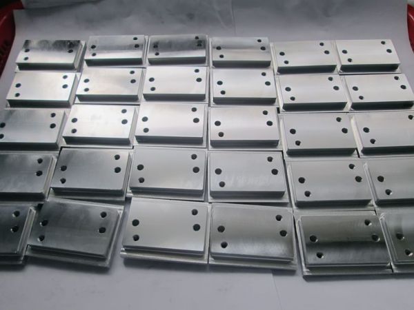 Gia công chi tiết cơ khí dạng tấm