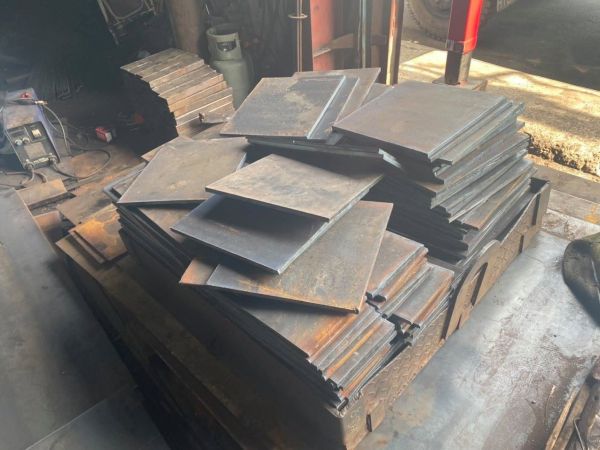 Gia công kim loại tấm