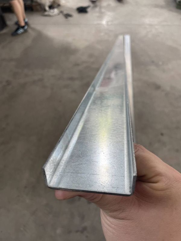 Gia công kim loại tấm