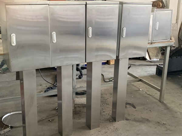Gia công tủ điện kim loại